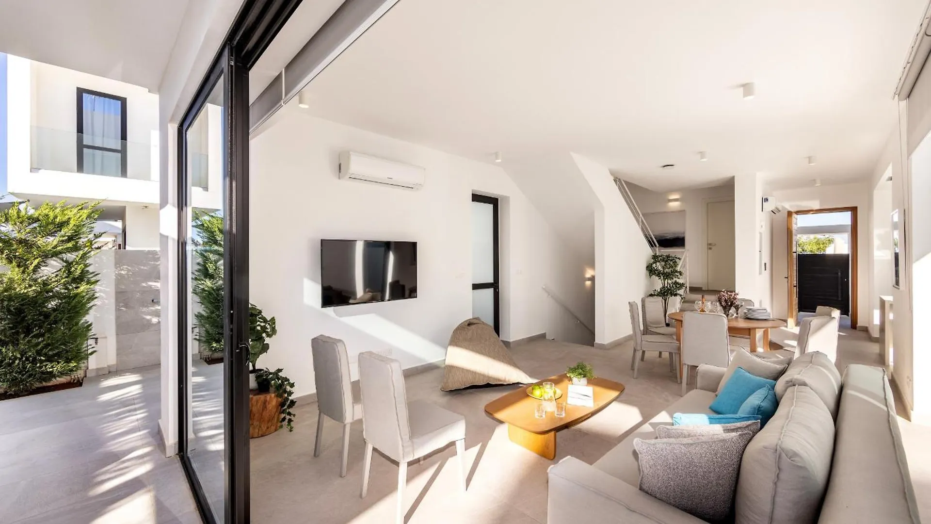 Protaras Periyiali Seaside Villa 33